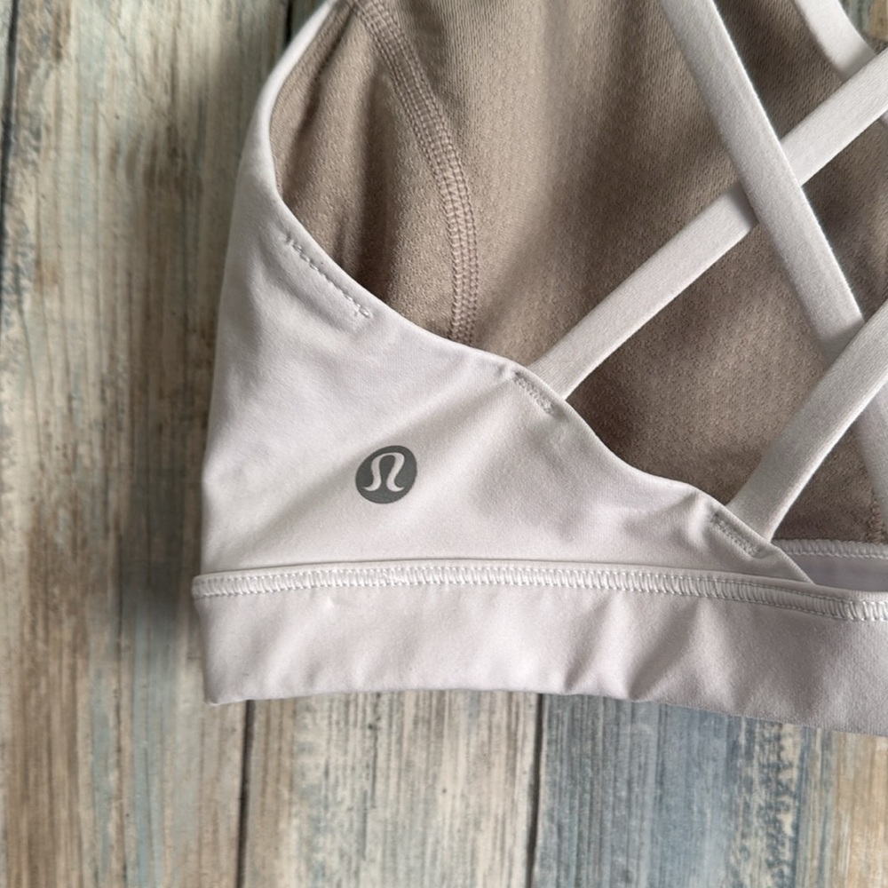 Lululemon Free To Be Serene Bra *Light Support, C/D Cup white  | size 6 - Picture 6 of 7